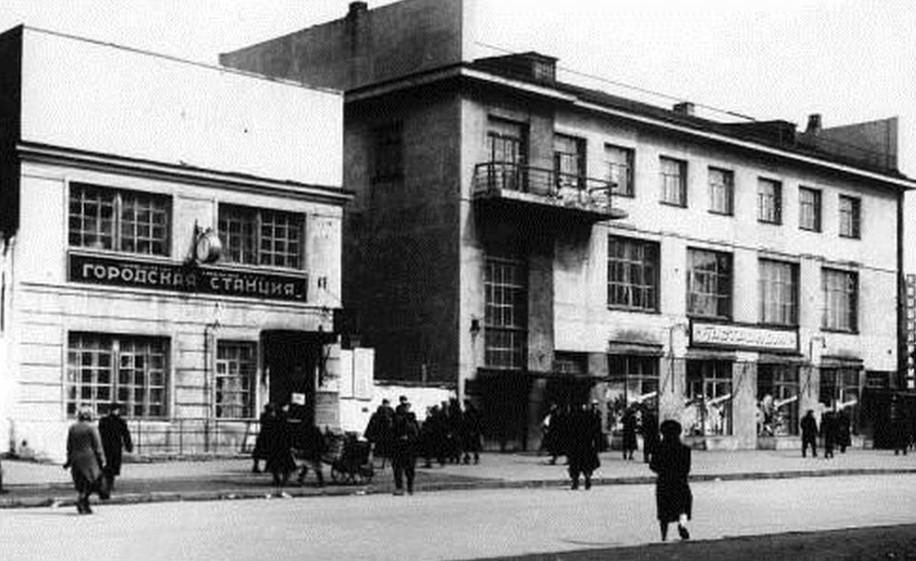 Фото В Новосибирске вспомнили, как на месте отеля Grand Autograph горело здание гастронома 2